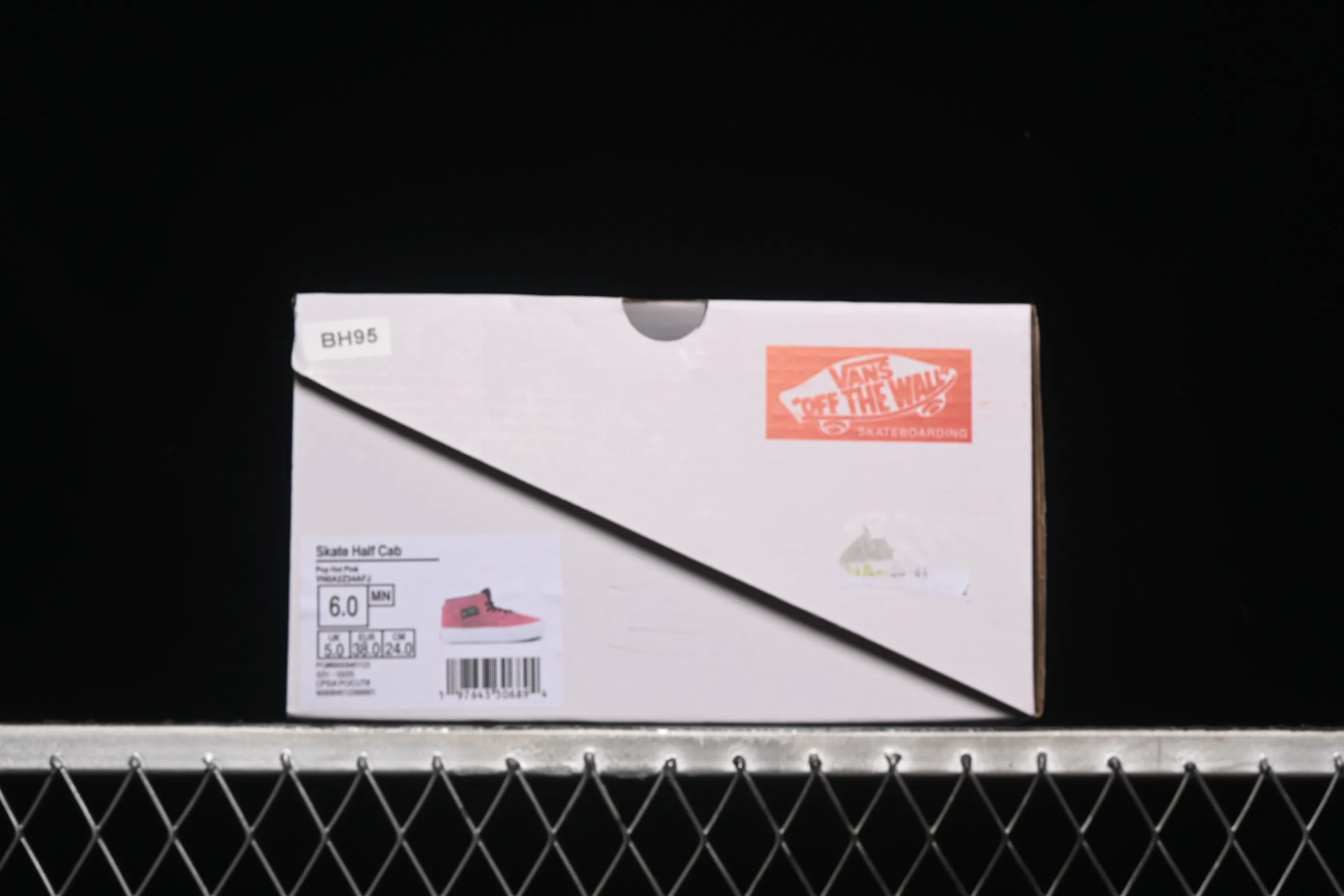 All categories Vans Vans series Vans Mid Vans China Vans Half Cab Pro Vans official retro casual simple versatile skateboard shoes VN0A2Z34AFJ